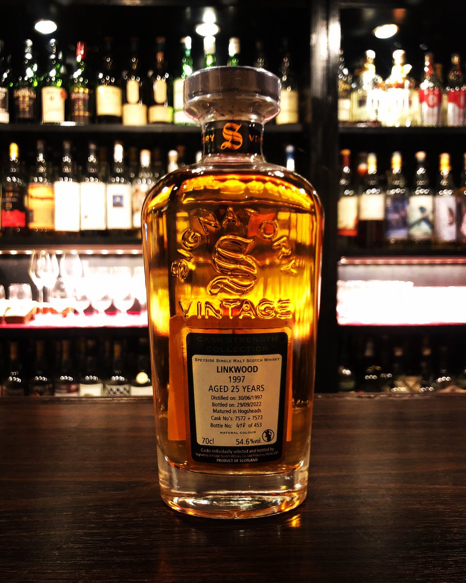 MaltBarKirkwall's tweet photo. 今日は物凄い風で、出勤前に髪型が鳥の巣？みたくなりました💦

新入荷ボトル情報
Signatory Vintage 
Linkwood 1997 25y 54.6%

フローラルで花の蜜を感じさせる長期熟成のリンクウッドを開栓しました
今週は続々とボトルが到着、都度、ご案内しますね

今夜もみなさんのご来店お待ちしてます https://t.co/FT54sbDvJo