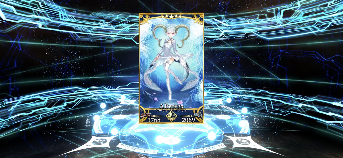 FGOfunAccount's tweet photo. 呼び符で引いたった(((o(*ﾟ▽ﾟ*)o)))
でもﾜｲの中のアンミカが「引く前にな？石200個あったねん。どこいった」てうるさいので強化素材にする https://t.co/qIhqoCSURE