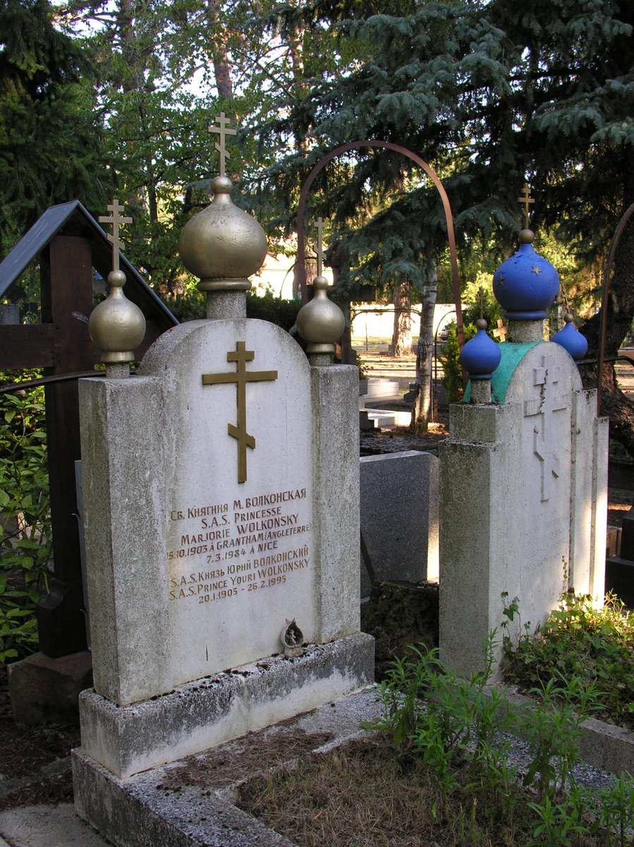 stefdesvosges's tweet photo. Photos du jour avec le cimetière russe de Sainte-Geneviève-des-Bois https://t.co/j1tpI6Z5xT