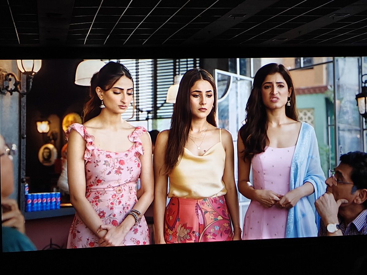 And here comes #ShehnaazGiII ij #KisiKaBhaiKisiJaan 

Stay tuned for full review