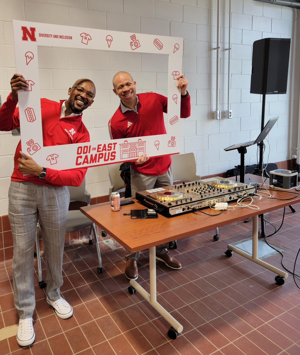 DrMarcoBarker's tweet photo. What a wonderful time @UNL_ODI and I had meeting students, staff, and faculty on East Campus during @UNL_CASNR week! #InclusiveNE #AllareWelcome https://t.co/cAMorbt6ce