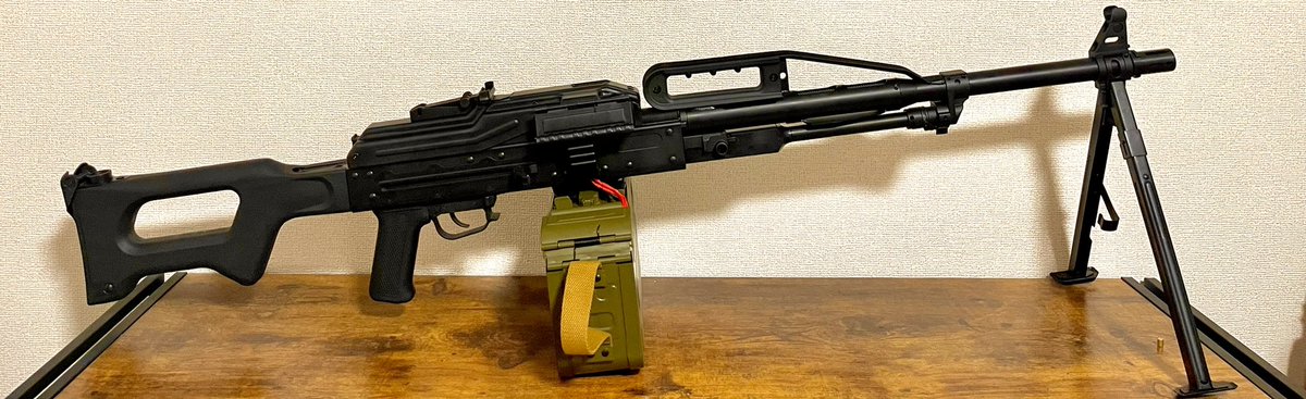 sanctifiedmind7's tweet photo. 身体がとてもダルく健康被害が出そうなので
ダンマニウムで出来た重くて長い金属で出来た
塊を載せておいて健康に徹します。
#LMGs #SDGs #重い銃連盟 #全日本超弾幕協会 #ダンマニスト https://t.co/wFiPbyS6rS