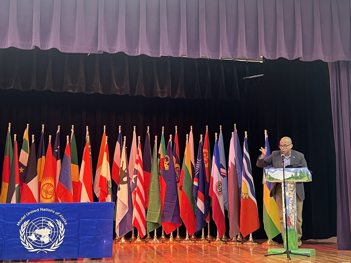 rbwalaska's tweet photo. What an amazing day at @RomigRocks @ASDschools with Model UN. Heard from @CNN Hero Teresa Grey of @MobileMedicsInt and @holageorge of the Anchorage Assembly. As Assemblyman Martinez said, “Block by block, we can change the world.” Starts with all of us, especially our youth. https://t.co/frIipRRA9t