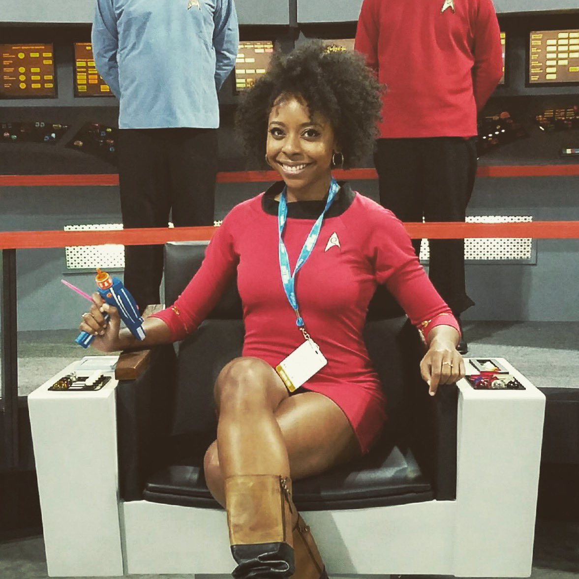 Briahna Joy Gray on Twitter: "@TerrinaMajnoona @HomerTrajan 🖖🏾 https