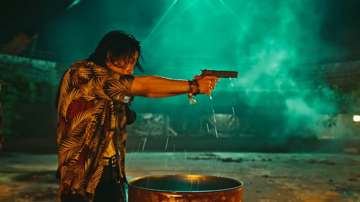 laughkpop's tweet photo. this is cinematic https://t.co/4syldmzvHi