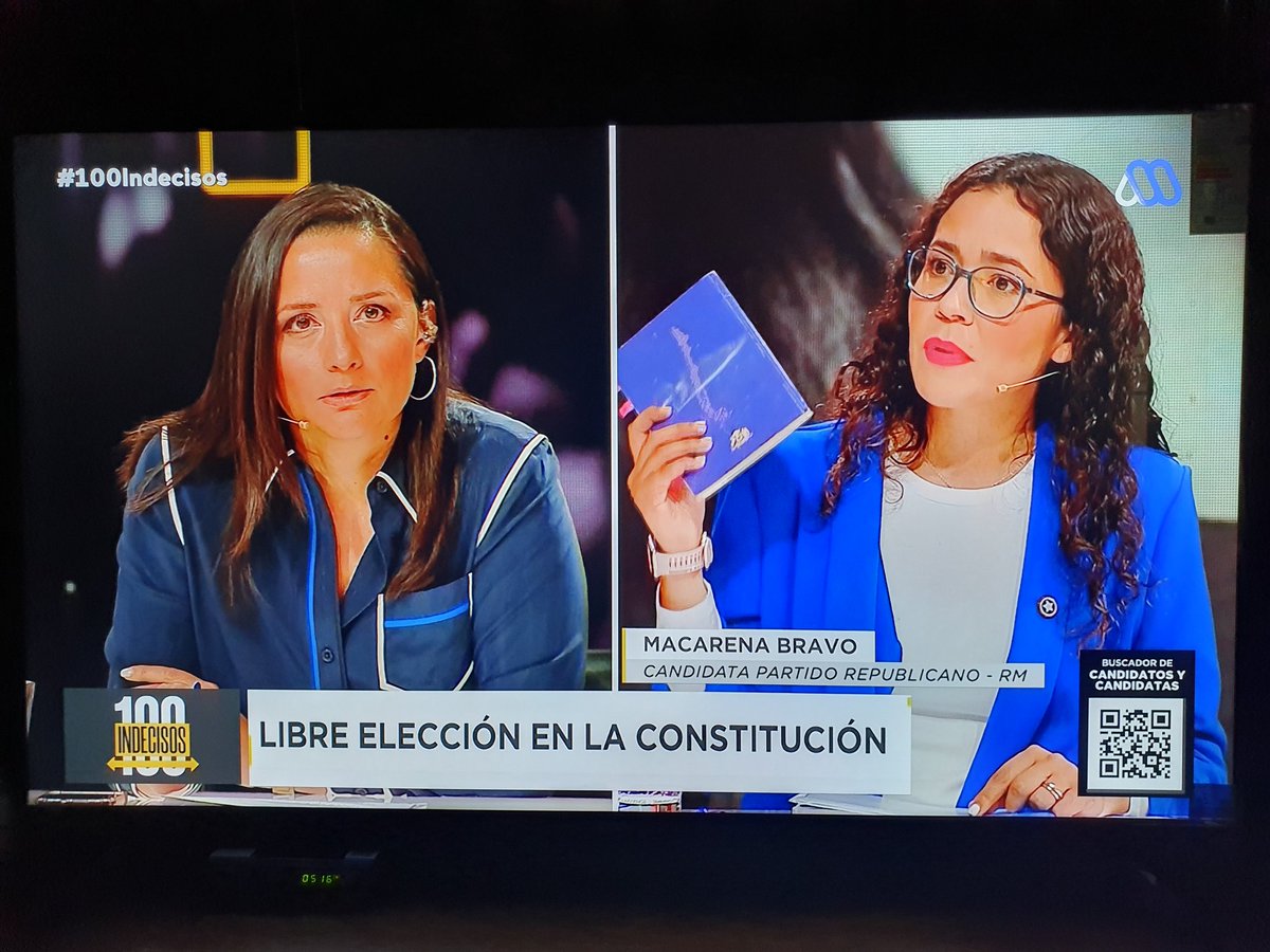 SadyAFM's tweet photo. Solida @MacarenaBravo_
"La constitución no va a resolver todos los problemas como lo prometieron en el fracasado texto anterior" KO a los charlatanes de izq https://t.co/UdED6FmrL5