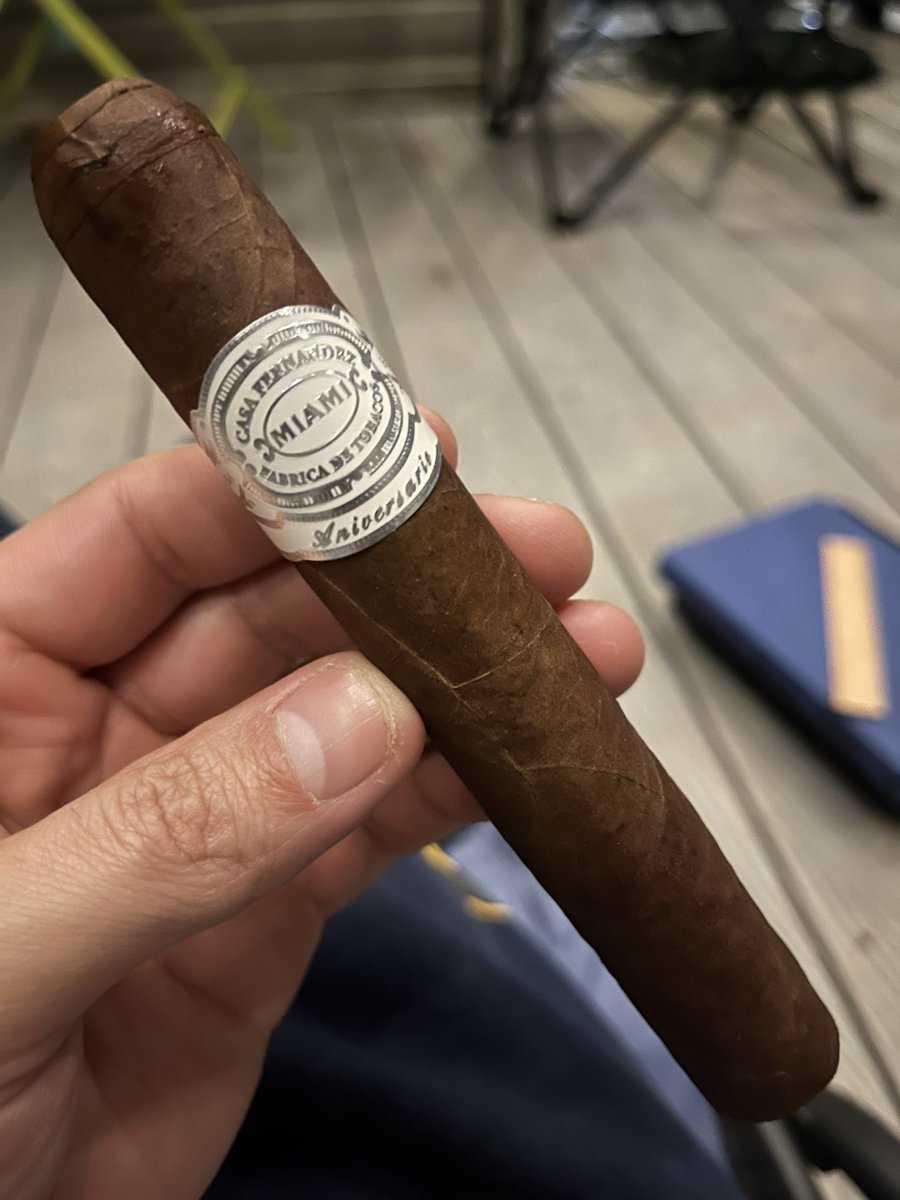 hot_roast's tweet photo. I’m excited to smoke this. https://t.co/fp9AMA8VfL