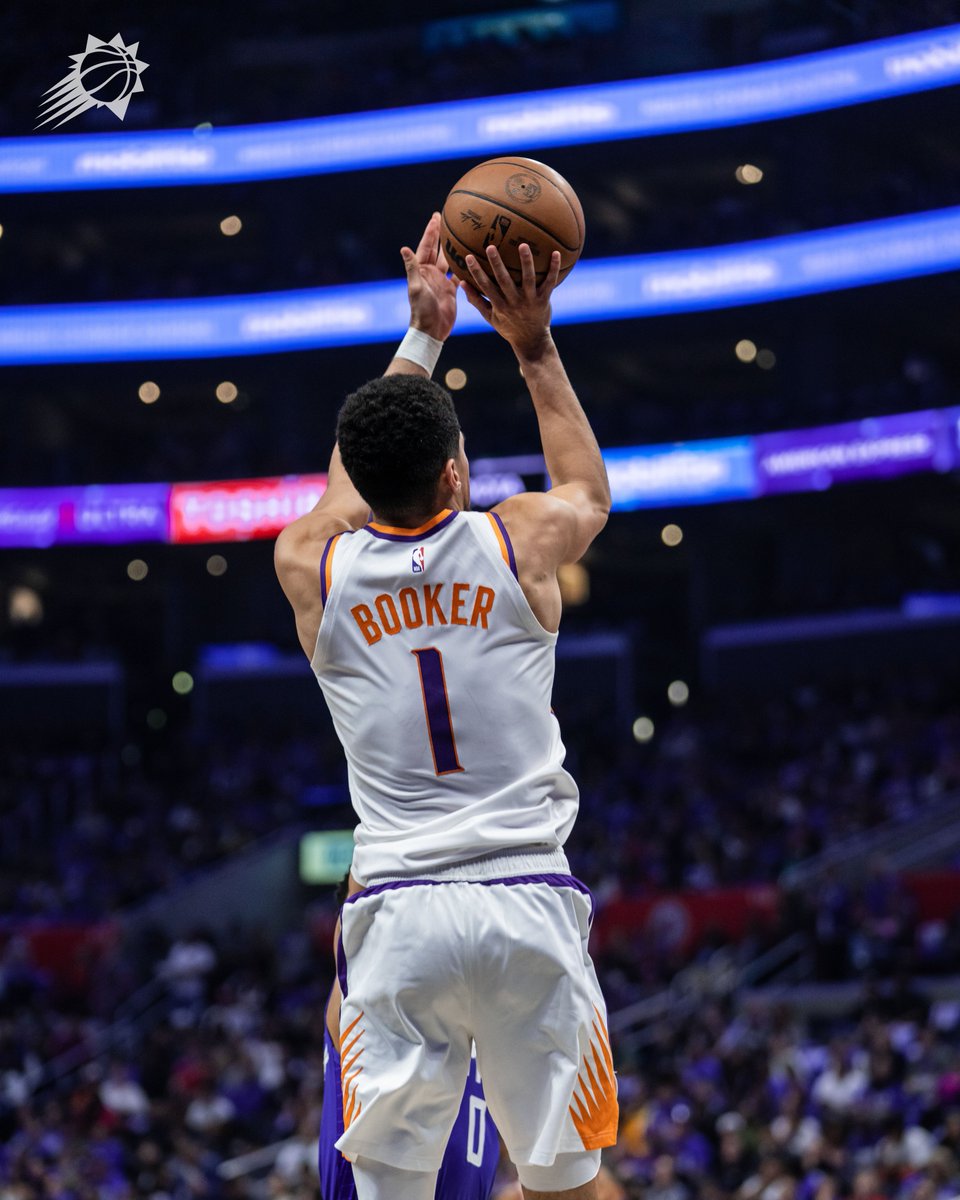 Suns's tweet photo. 30 for Book 🔥 https://t.co/s2XyH224hc