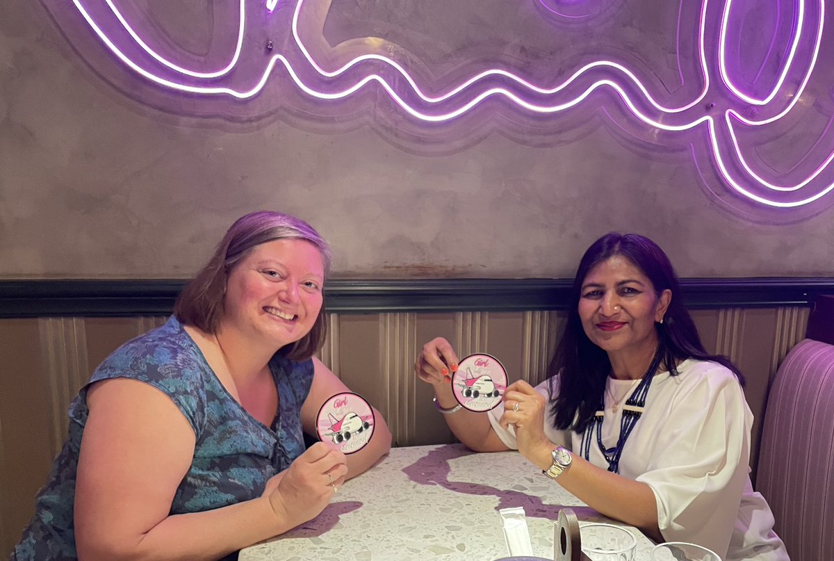 99sIndiaSection's tweet photo. When there’s a sister from @TheNinetyNines in town, we  have to definitely meet up. 👩‍✈️✈️👩‍✈️🚁 😊
Such a lovely evening with #TinaHartlaub from the #Wisconsin chapter, #NorthCentralSection #CargoPilots #HeloPilots #AirlinePilots #GliderPilots #Scholarships https://t.co/z18nk3yUIL