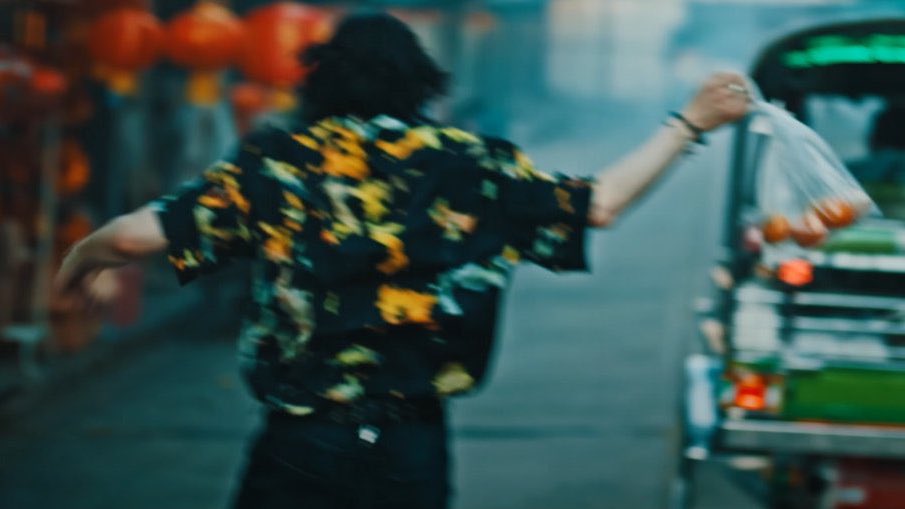 he stole… tangerines? 😭😭😭