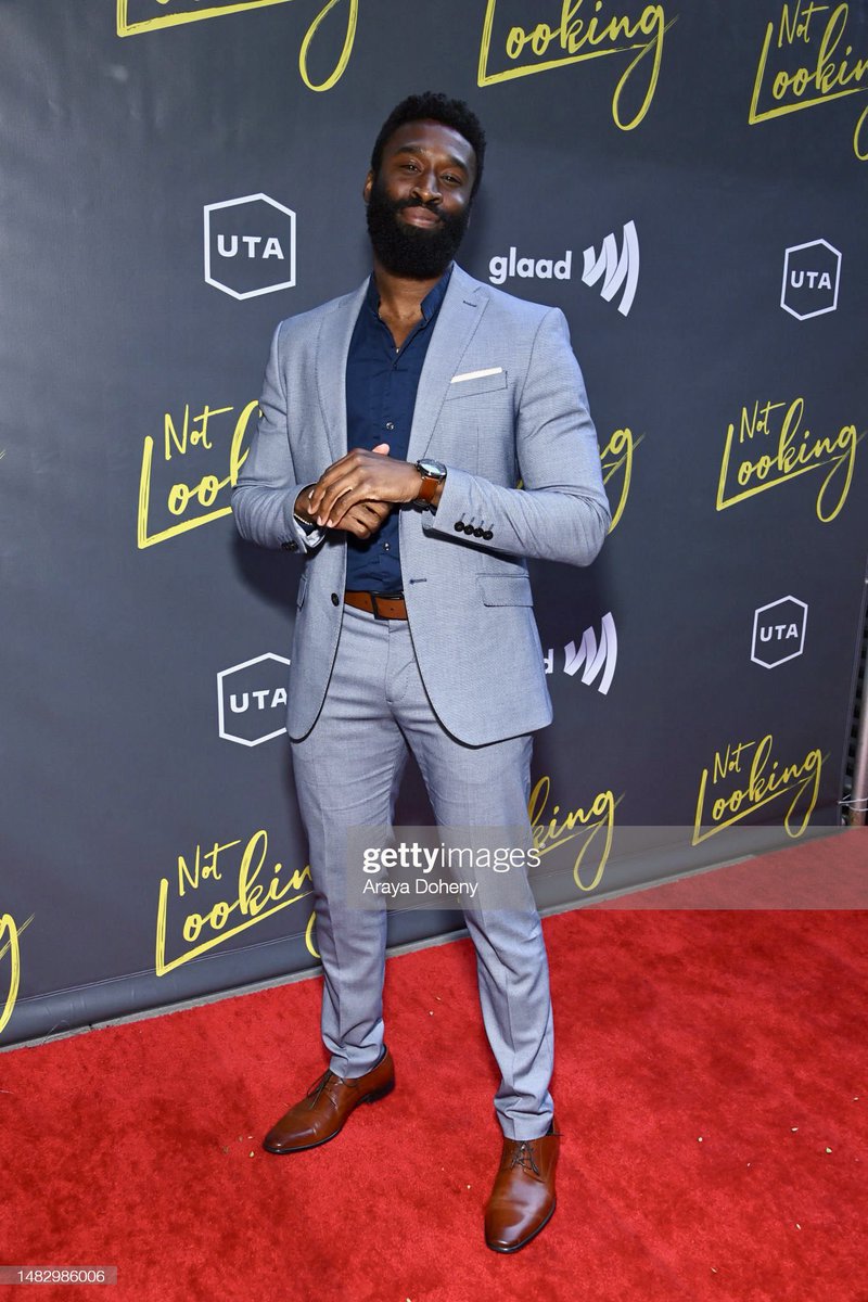 notlooking_ts's tweet photo. LA Private Screening in Partnership w/ @glaad &amp; @unitedtalent - 4.17.2023
#NotLooking #ShareBlackStories https://t.co/G79pRk9W1u