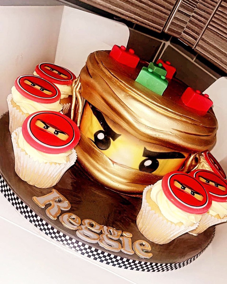 Login this customer pic ... gold ninja cake