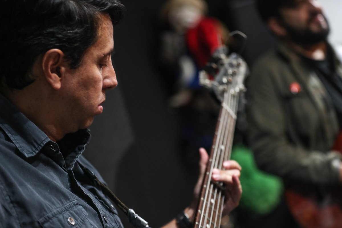KenethCruz's tweet photo. Durante el primer ensayo en el que se reunieron algunos exintegrantes, la actividad estuvo rodeada de música, anécdotas y buena vibra. https://t.co/yu5ty5eiDi