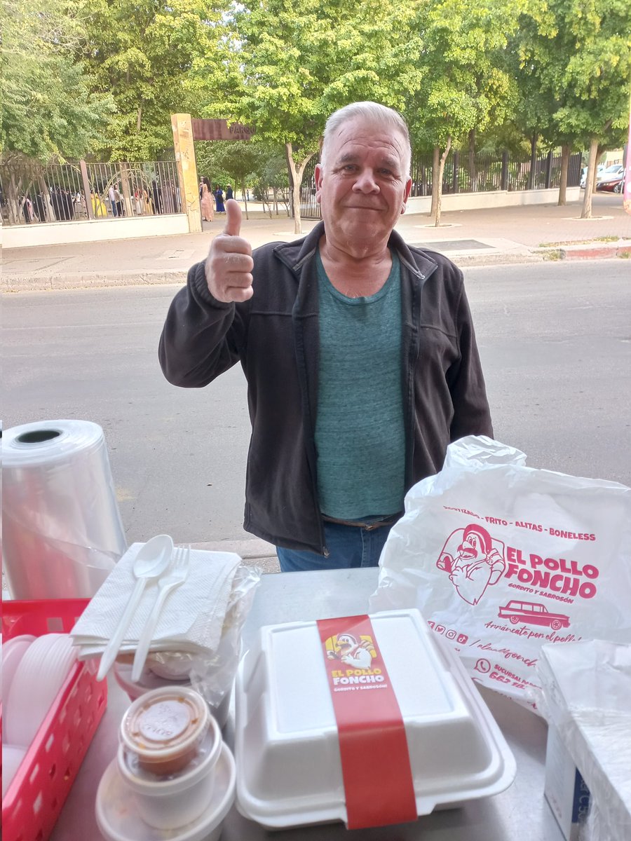elpollofoncho's tweet photo. Gracias #FonchoLovers 💖por Arrancárse por el #Pollo! 🍗  con sus #Copilotos preferidos! #ArrozColorado #Espaguetti #FrijolesRefritos #PurédePapa #EnsaladaCol #PastaCodito  
¡Con este Pollo te Picas! 💕
Ordena y recoge 📲662 182 7900 
����Suc.Parque Madero
🏍 #UberEats | #DiDiFood https://t.co/o3uCFPkZsL