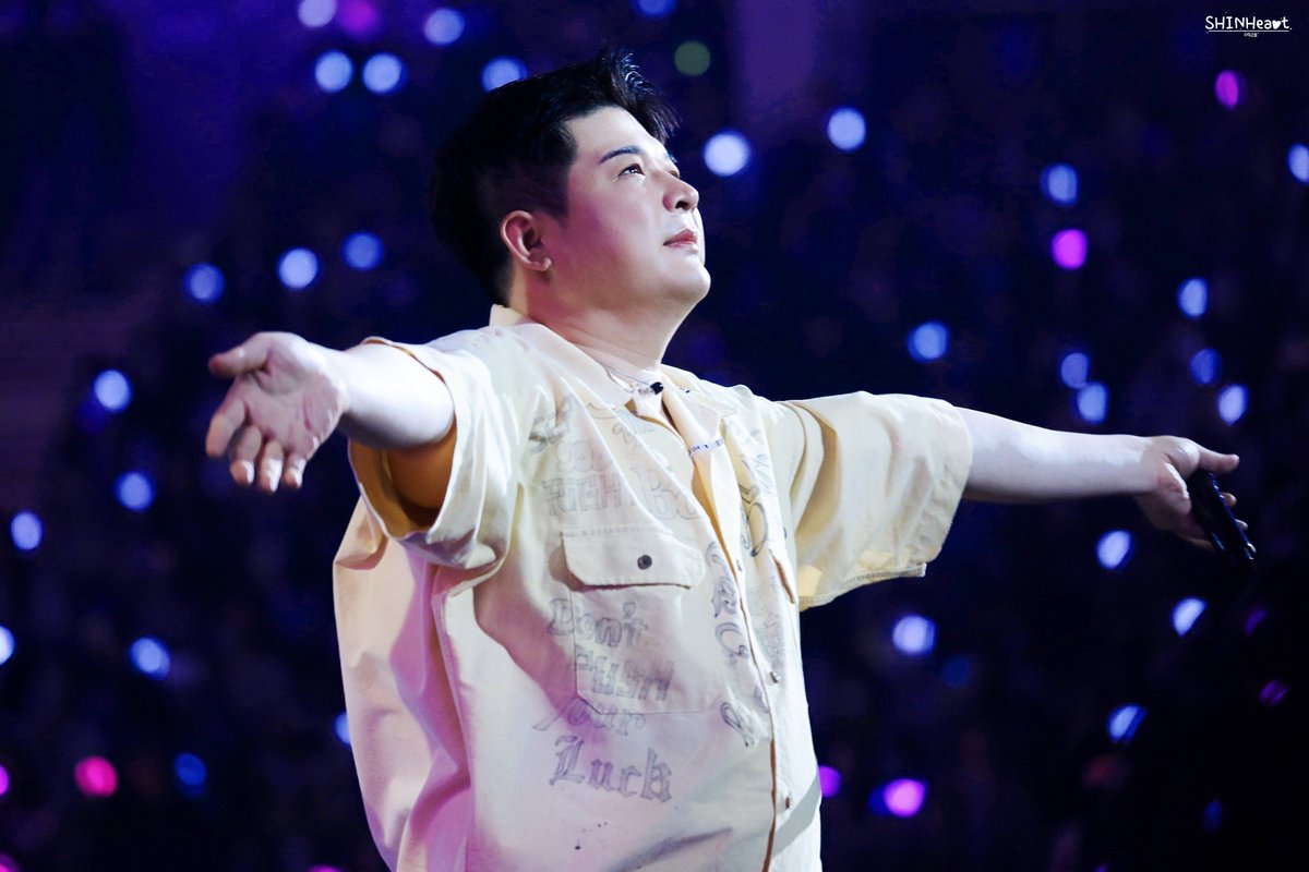 CrazyAboutSuJu_'s tweet photo. Apologize to Shindong
Dayoung, the time has come to apologize to Shindong. 
Your comments were unkind &amp; uncalled for. 
He is a generous sweet soul that you don't know well.
Considering the push yesterday to "be kind" - you messed up.
Please do the right thing now.
@WJSN_Cosmic https://t.co/ztM6V5dTYI