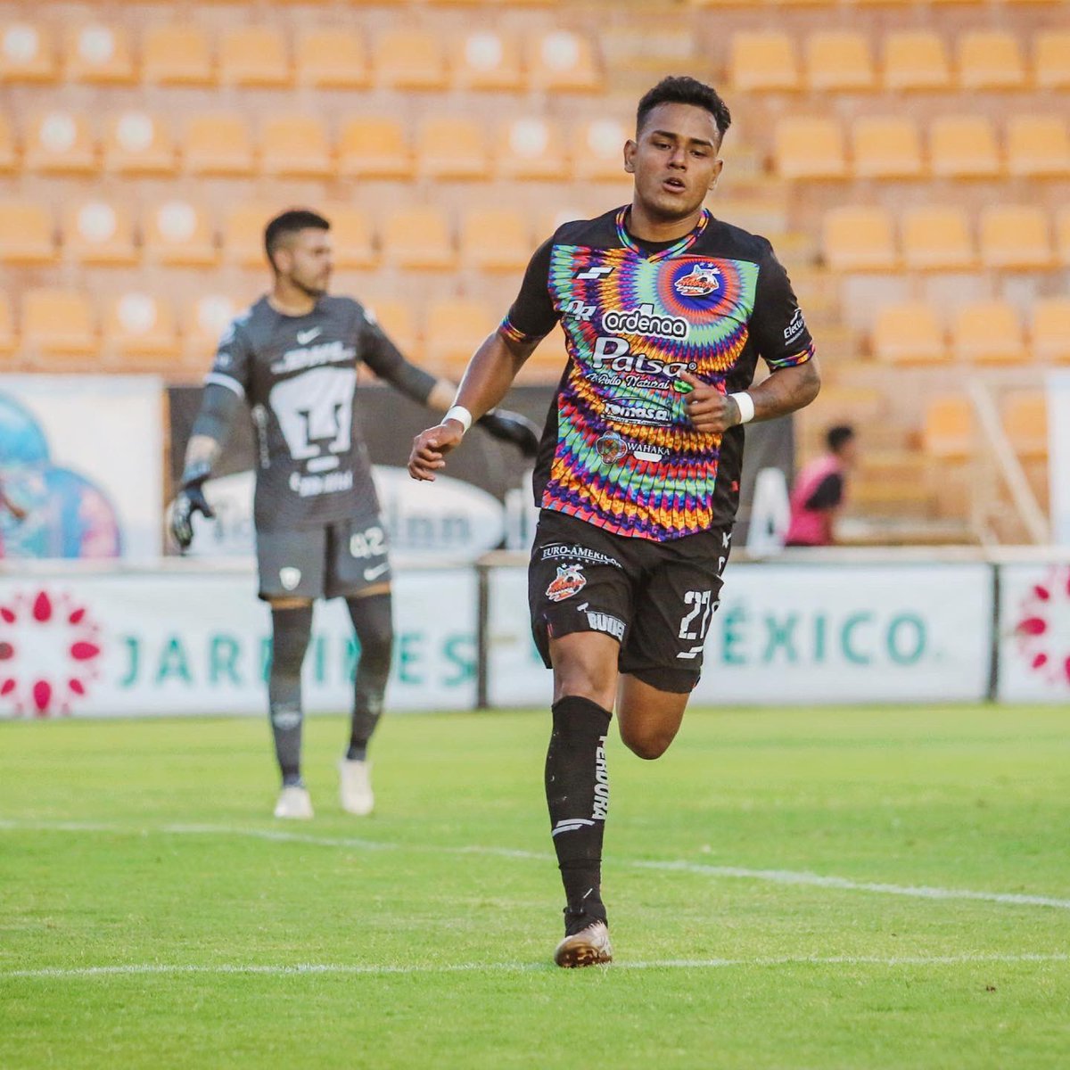 Julio Cruz tweet media