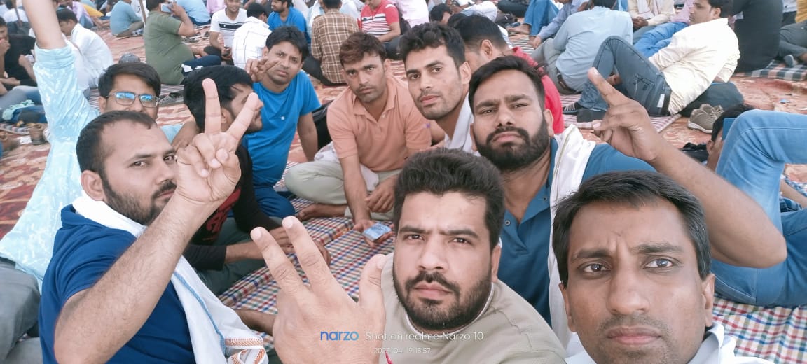 ChandrakalaLoh2's tweet photo. #udc_grade_pay_3600
राजस्थान में कई सालो से अपेक्षित वर्ग, 2013 में किए वादों को भी भूली सरकार। https://t.co/8u69CAXHhI