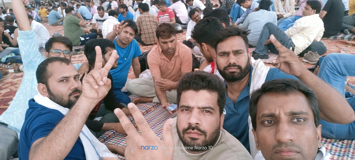 ChandrakalaLoh2's tweet photo. #udc_grade_pay_3600
राजस्थान में कई सालो से अपेक्षित वर्ग, 2013 में किए वादों को भी भूली सरकार। https://t.co/8u69CAXHhI