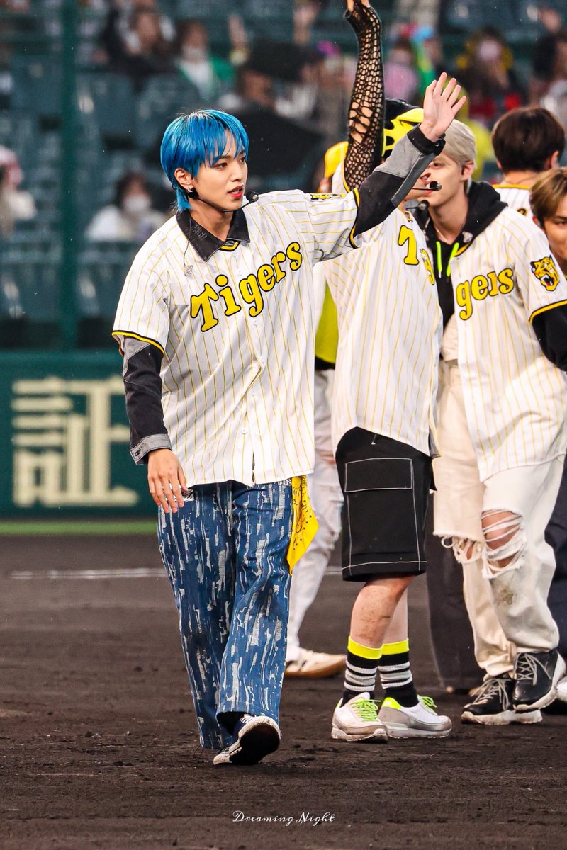 DreamingNight_1's tweet photo. 230419甲子園

🩵💛

#JO1 #大平祥生 #河野純喜 @official_jo1 https://t.co/dnpYi9N0fR