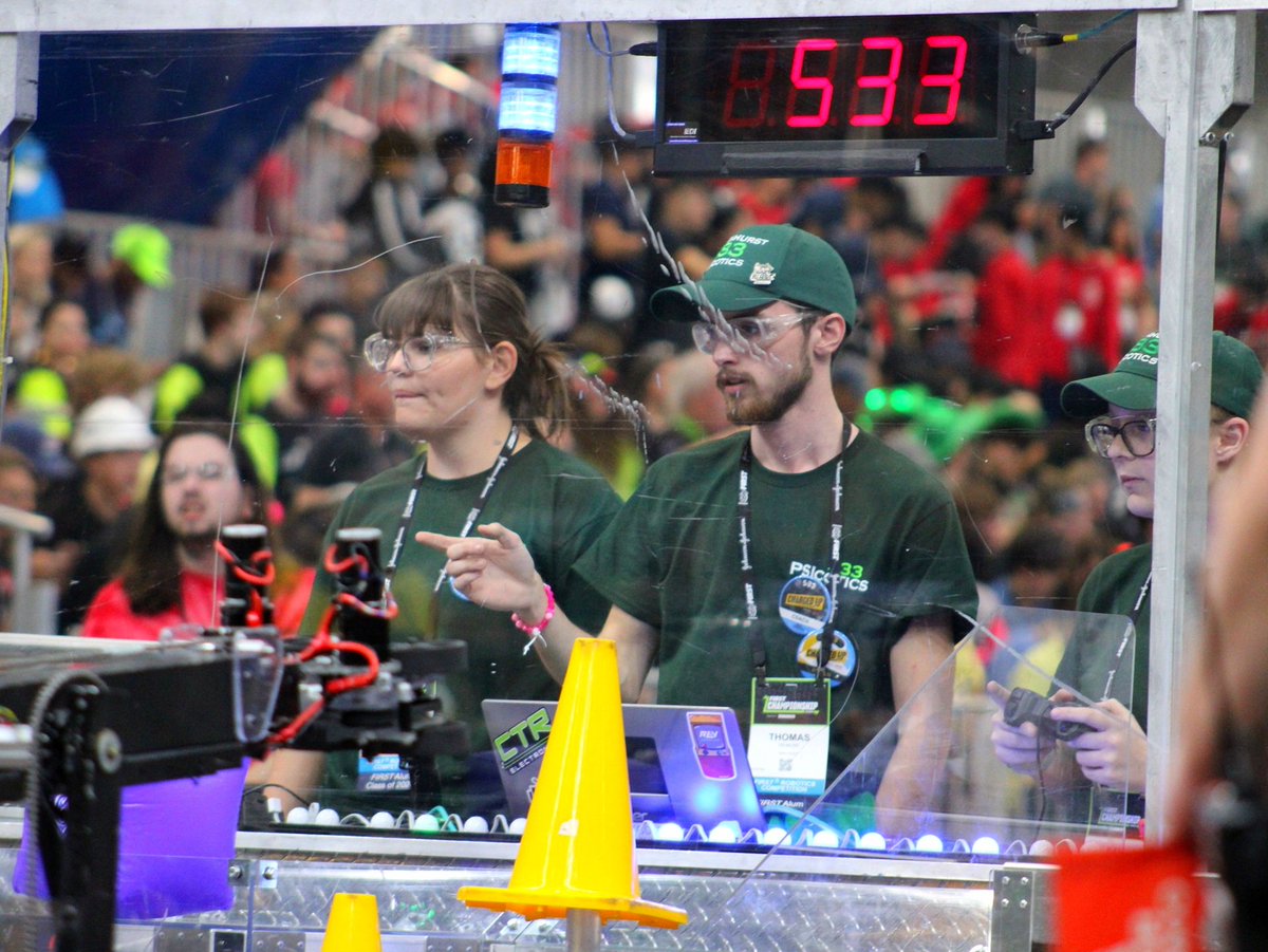 frcteam533's tweet photo. That mid-match focus π
#Team533 #PSIcotics #FIRSTRobotics #FRC #OMGRobots #Robots #STEM https://t.co/ve4OgdFlx4