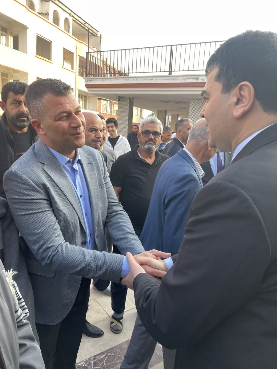 DpGultekinUysal's tweet photo. Bu mübarek Ramazan Bayramını Osmaniye’de Zafer Camii’nde karşıladık.
Depremdeki kayıplarımızın üzüntüsü ile buruk bir bayram yaşıyoruz.
Daha güzellerine kavuşacağımız inancıyla, umuduyla bayramınızı tebrik ediyorum. https://t.co/NTxcrWwIXB