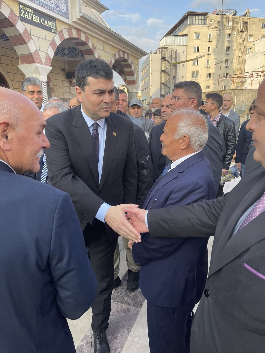 DpGultekinUysal's tweet photo. Bu mübarek Ramazan Bayramını Osmaniye’de Zafer Camii’nde karşıladık.
Depremdeki kayıplarımızın üzüntüsü ile buruk bir bayram yaşıyoruz.
Daha güzellerine kavuşacağımız inancıyla, umuduyla bayramınızı tebrik ediyorum. https://t.co/NTxcrWwIXB