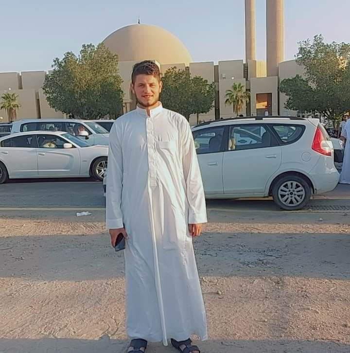 كل سنه وانتم طيبين عيد سعيد عليكم جميعا ❤️