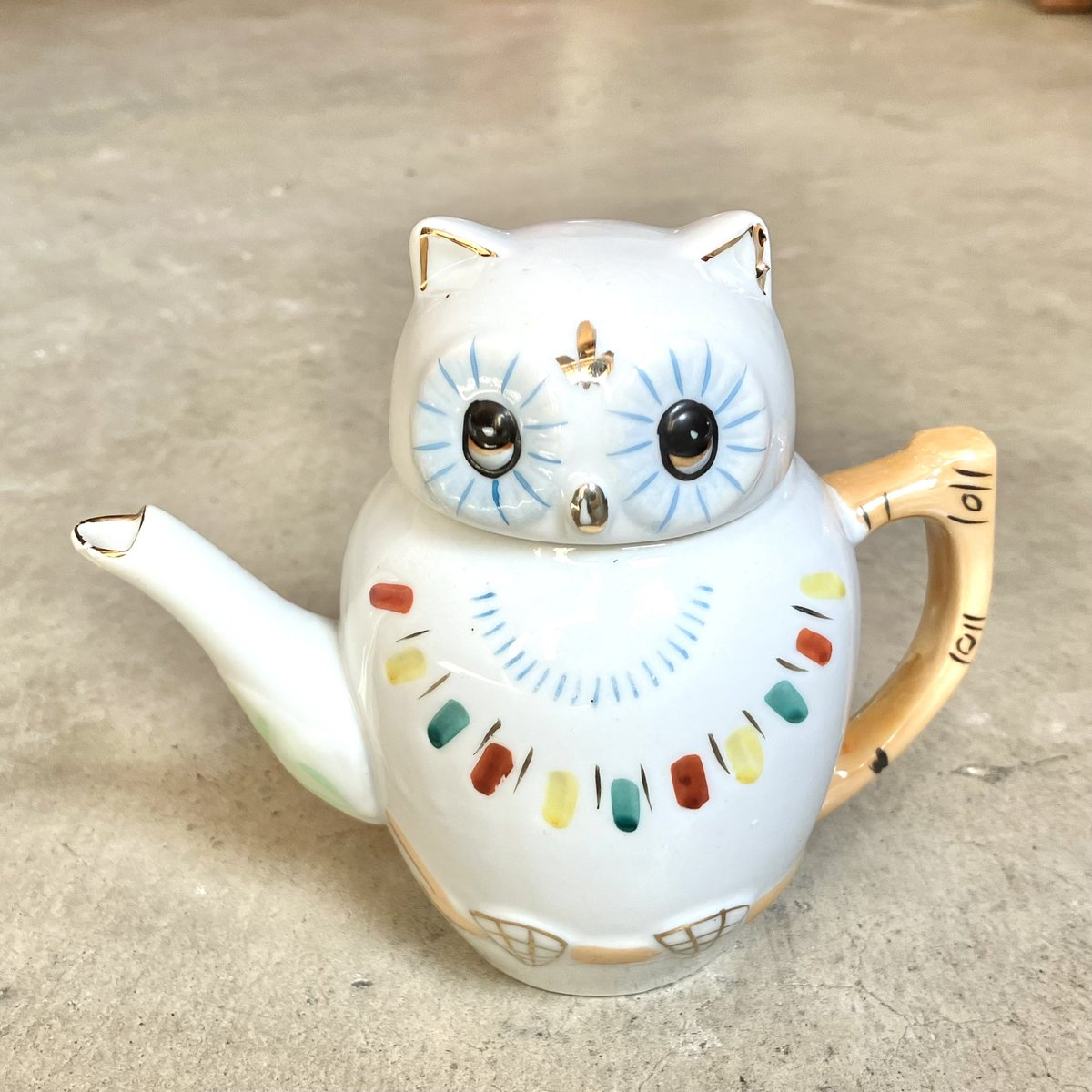 boyz_boya's tweet photo. ■ #BOYA_NEW ■
フクロウのポットで冷茶でもいかが？お問い合わせはDMにて。#newarrivals #owlteapot #hornedowl https://t.co/qOTxLDYVQ2