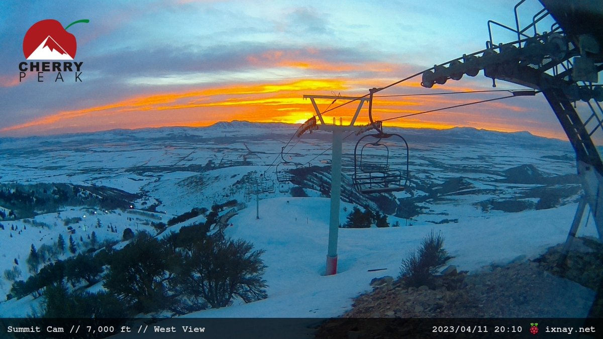 iXnayNetworks's tweet photo. This truly was the best season ever at Cherry Peak.  Thank you @ResortPeak !  We are already making plans for new and improved webcams for next winter.  Can't wait to get started!!! https://t.co/6s6xkHS4tY