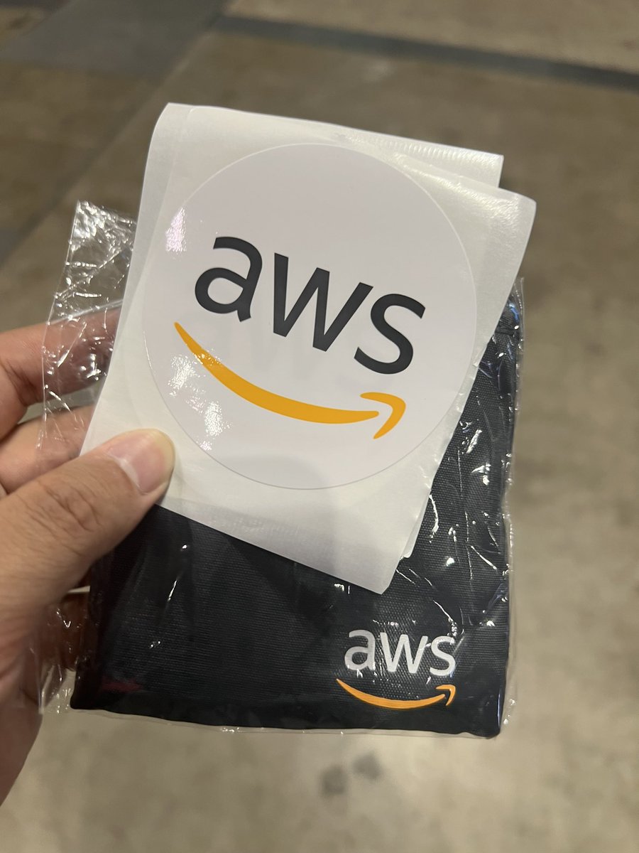 Yumeneco_r25's tweet image. トートバッグゲットした
#awssummit2023