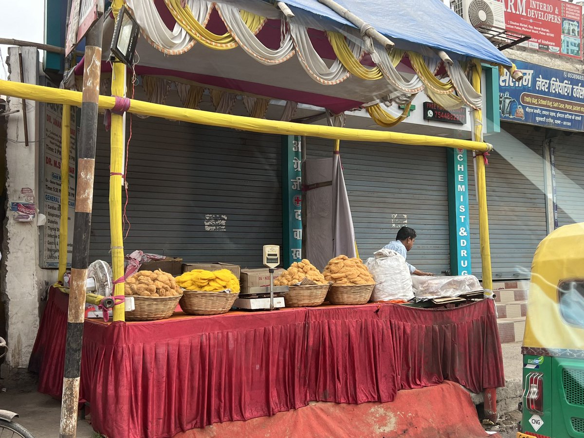 ravish kumar tweet media