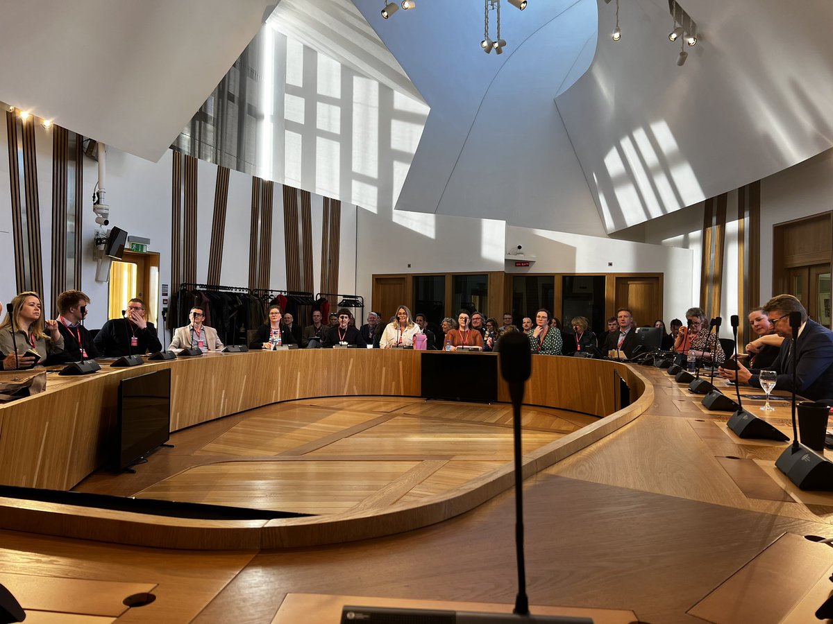 LynnIWilson's tweet photo. We did it @profdeirdreshaw @katmduffy @UofGAsbs @UofGlasgow @ESRC @EC_magazine @SocSciScotland Delivered our white paper and film (Fabric of Society) to the #ScottishParliament Circular Economy Cross Party Group @mgoldenmsp Great support @lornaslater @IainGulland @ZeroWasteScot https://t.co/XbPupYGbNx