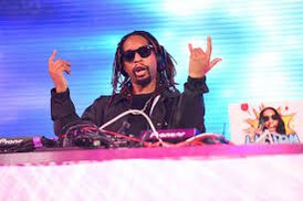 miabriwhit's tweet image. The Lil Jon that I expected to experience tonight VS the Lil Jon that showed up🙄🙃#PimaCountyFair
