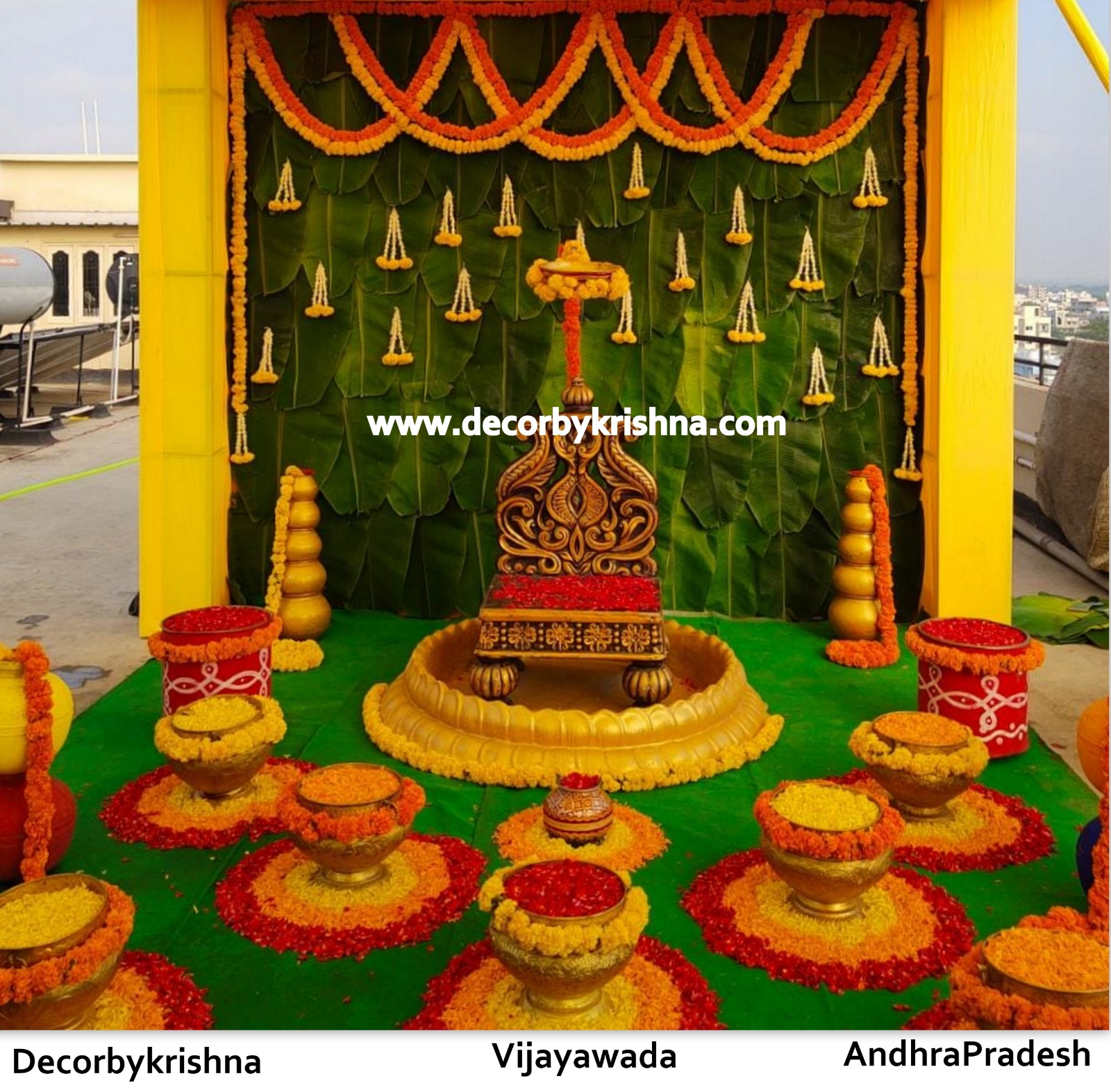 DecorbyKrishna on X: Yellow and Orange Marigold Magic on a Bananaleaf  backdrop for a mangalasnanam. Mangalasnanam Decor by Swetha of #vijayawada  branch #andhrapradesh #bananaleafbackdrop #marigoldgarland #lillyhangings  #mangalsnanamdecor #mangalsnanam