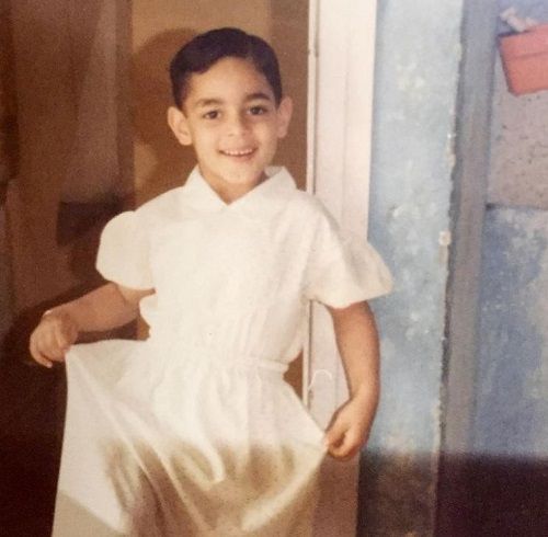 warikoo's tweet image. I am 43.

I 'failed' my 7-year long dream of working at NASA.
Built and quit my own startup.
Started over my life at 40.

It took me half my life to internalise some lessons that life was trying to teach me.

15 brutally honest lessons from 43 year old Ankur to 20 year old Ankur.