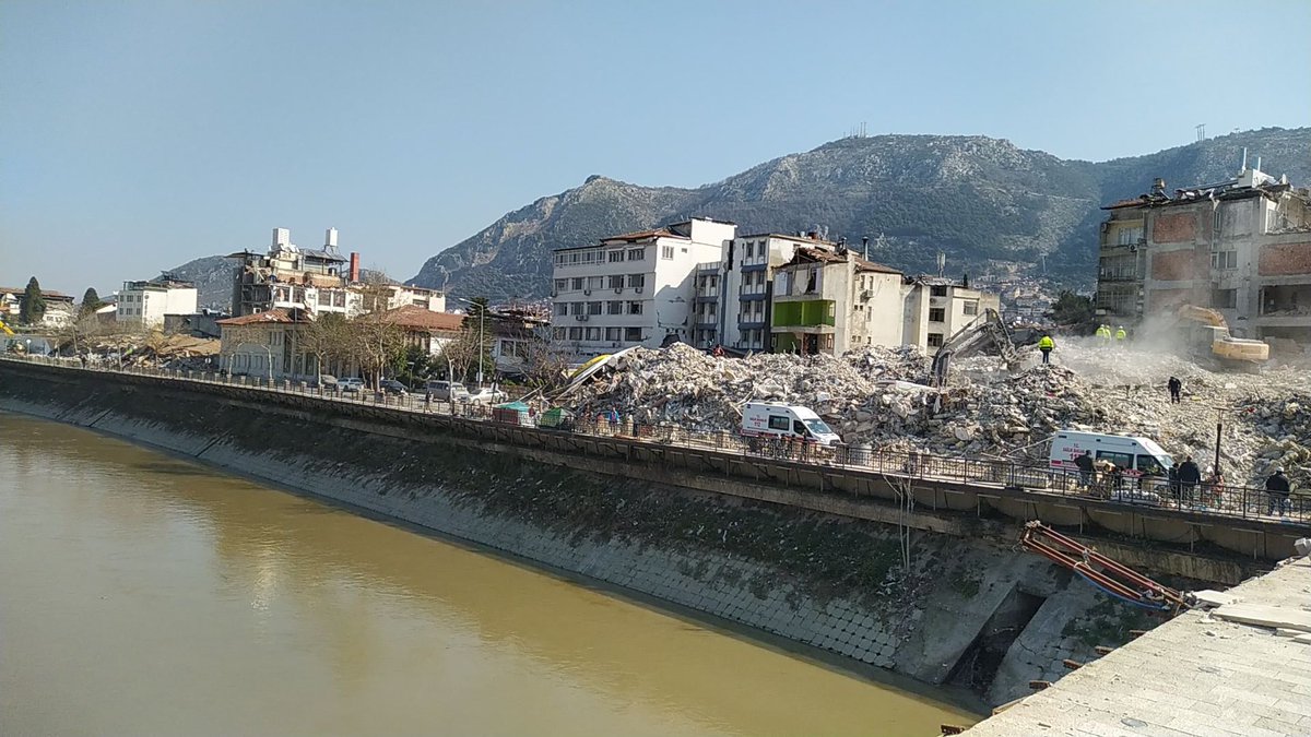 Başta depremzede kardeşlerim olmak üzere hepimizin bayramı mübarek olsun. Çok güzel bir şehir olan Hatay'ı böyle görmek böyle tanımak çok üzücü #Hatay