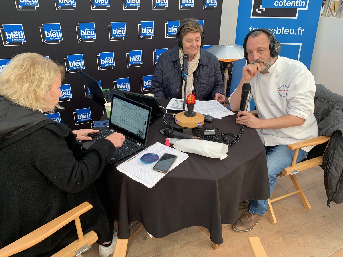 Chef_e_heusser's tweet photo. #BonjourTwitter On se retrouve à partir de 10h00 en direct sur @fbleucotentin avec Aurore 📻 @TablesAuberges #live #radio #fm #chef #gastronomie #normandie #granville #avranches #cherbourg #saintlo #podcast #villedieulespoeles #agon #brehal #gavray #afmr #paris #restaurant https://t.co/4qOenIw5mR