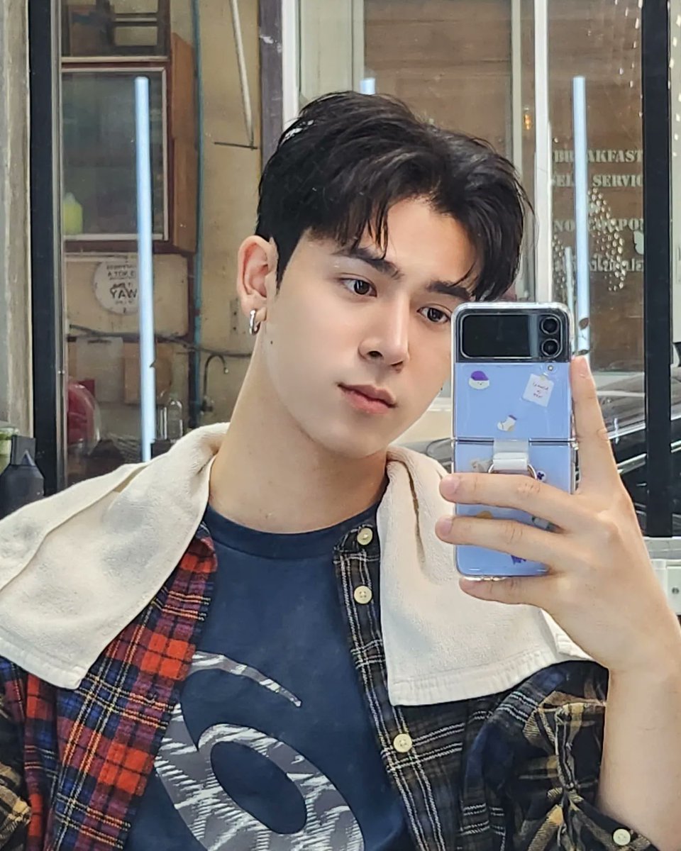 cooper_patpasit's tweet photo. ถ้าตัดผมไป​ คุณจะเป็นยังไง
🤔🤭 https://t.co/Mka7lErcCx