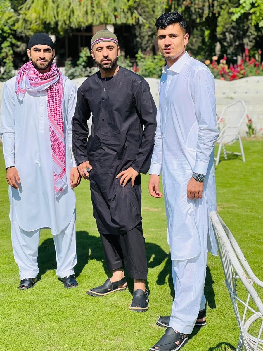 عید مبارک ، 
عید تان مبارک 
Eid Mubarak 
<a href="/IZadran18/">Ibrahim Zadran</a> <a href="/Mujeeb_R88/">Muj R 88</a>