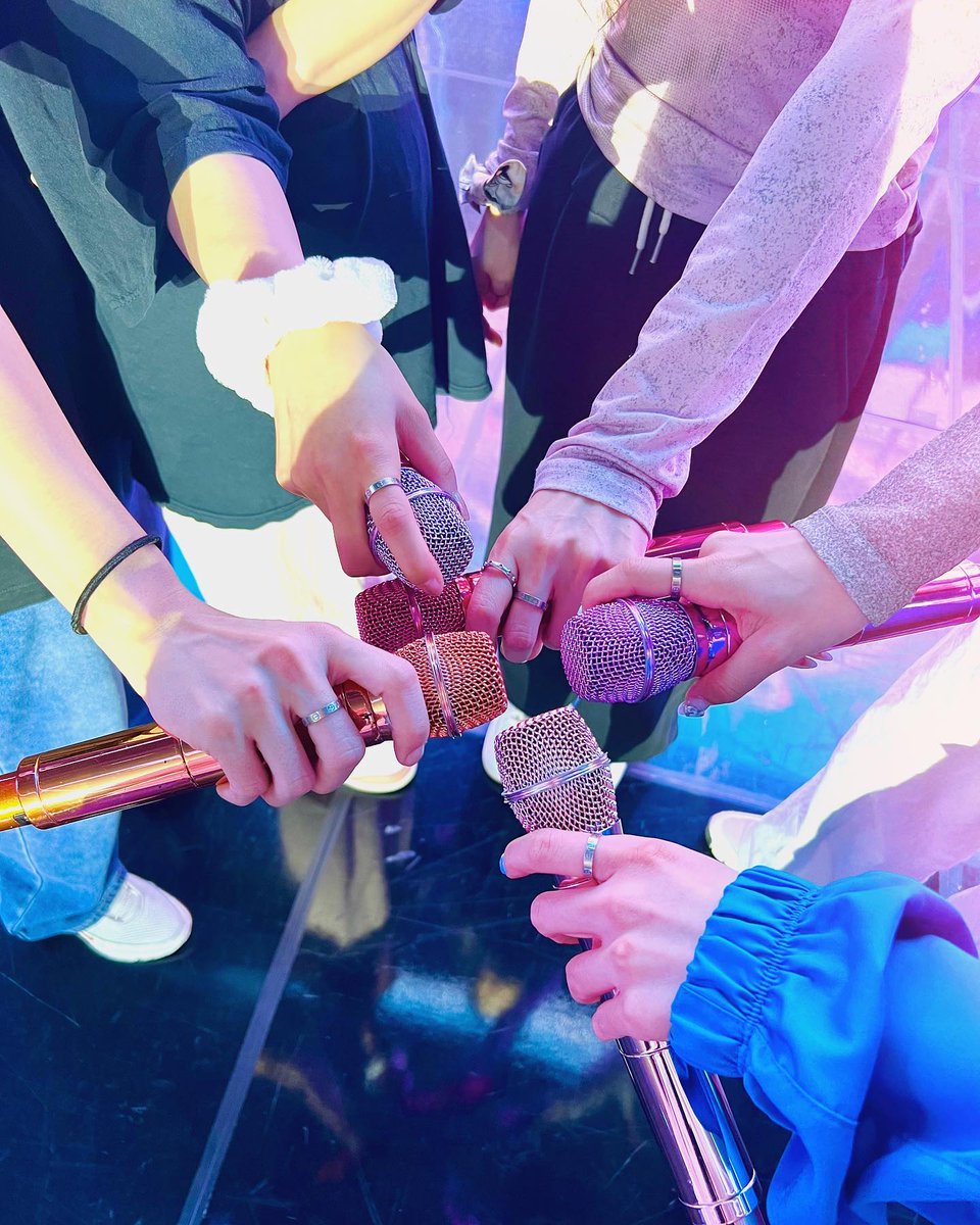 SnowPinkTeam's tweet photo. أهلاً باندا ~
عيدكم مبارك وكل عام وأنتم بخير
 خليكم مستعدين الليله عيديات #سنوبينك 🤍 https://t.co/zXhMCxSFwp