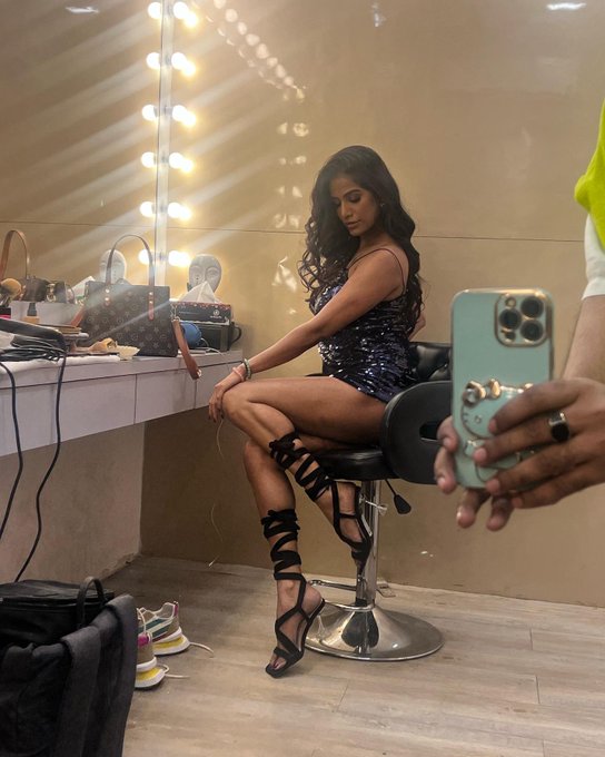 Had a great shoot ;) Sharing few pictures 💋 https://t.co/yx5kjSHInQ