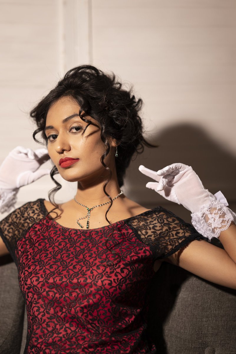 LaveenaSengar's tweet image. Meet ROSE DEWITT BUKATER.
Passionate, headstrong, and daring. Rose is coming into her own on the ship, showing the other passengers who she truly is: a fiercely independent and brave woman.
Can't wait to share what's coming up next! 🚢 #Titanic #rosedewittbukater #jackdawson