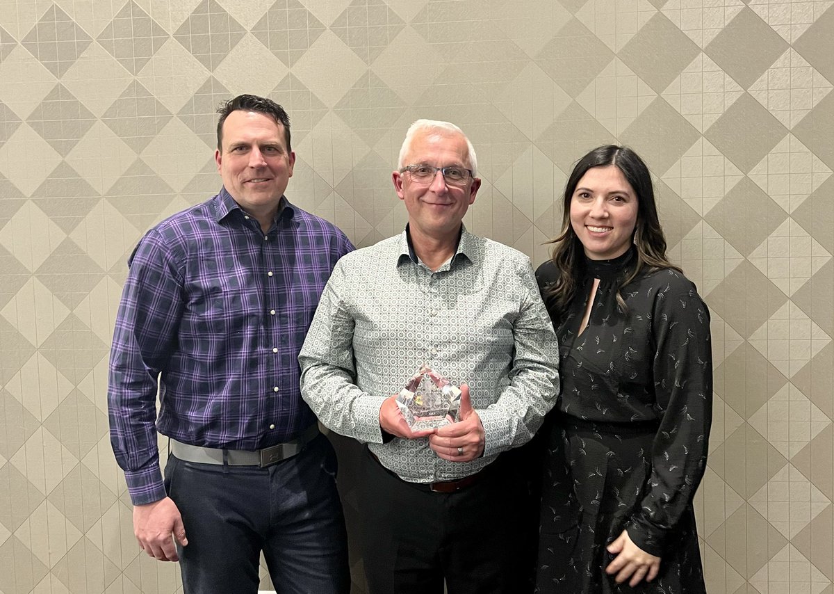 BCSchoolSports's tweet photo. Congratulations to @meischools Athletic Director and BCSS Past-President Rick Thiessen for being recognized with by the @CanadianIAAA for his excellence and commitment as an AD. A very deserved recognition for someone who has given so much at his school, community and across BC! https://t.co/mHRD81xYtU
