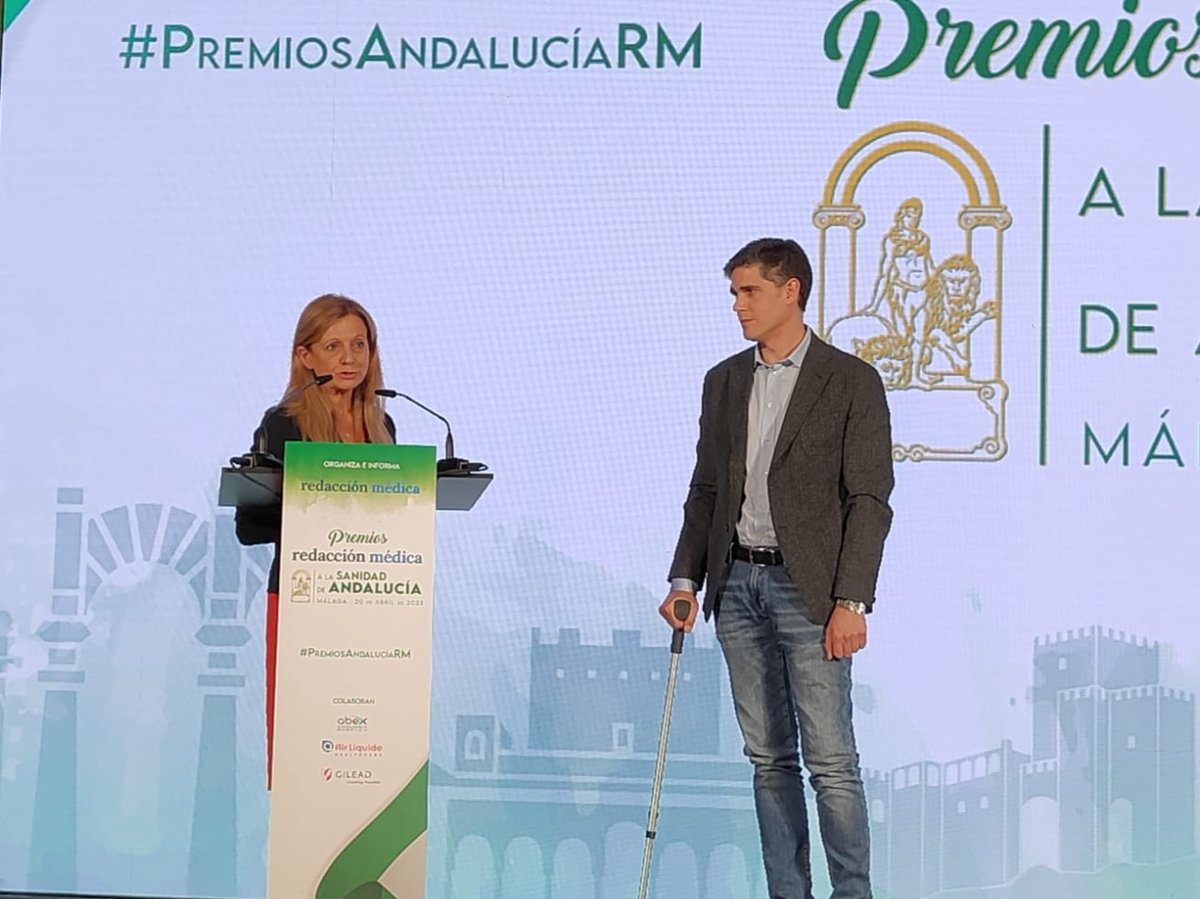 🏅🏥 ¡La labor del <a href="/HUReinaSofia/">Hospital Universitario Reina Sofía</a> sigue cosechando reconocimientos!

👏 Ayer recibimos el premio <a href="/redaccionmedica/">Redacción Médica</a> a la Sanidad en Andalucía a la Aportación Tecnológica por nuestro uso de la Tecnología de Ultrasonidos Focalizados de Alta Intensidad #HIFU. 

#PremiosAndalucíaRM