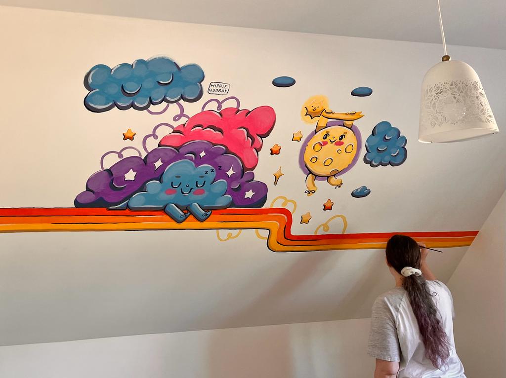 I did my very first mural over at my parent's house this week!
#mural #art #artwork #illustration #painting #childrensroom