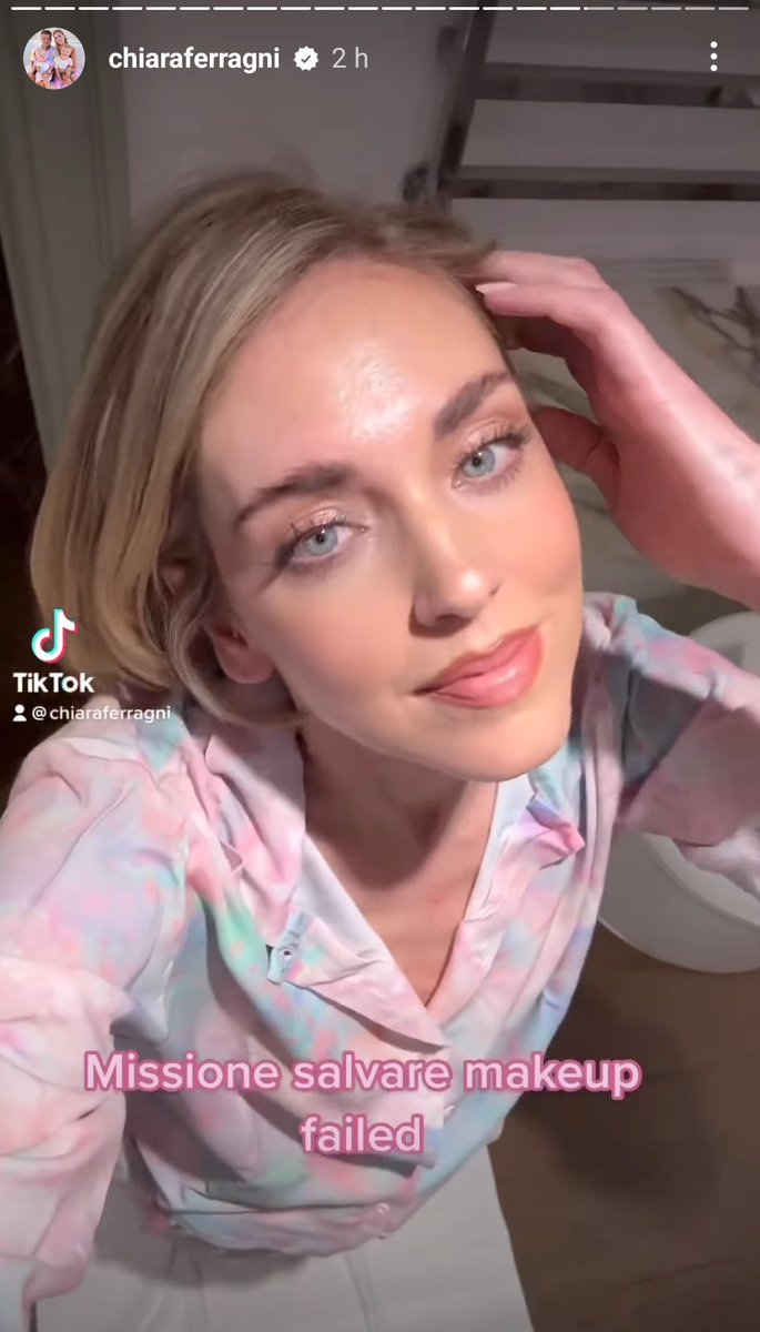 blondesunbeam's tweet photo. questa cosa che chiara ferragni va a letto senza struccarsi mi irrita parecchio https://t.co/6g1BbbpUOY