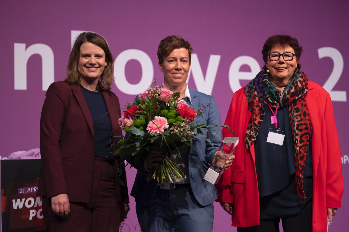 The jury chose Dr. Christina Franke as this year’s #EngineerPowerwoman! 🤩 out of the final nominees  ➡️ Dr. Cristina Alonso Alija 
➡️ Dr. Christina Franke 
➡️ Zen-Zen Yen  👉 

More info about our Engineer Powerwoman 👉bit.ly/40x8cdk 

#WomenPower23 #WP23
 #empowerMINT