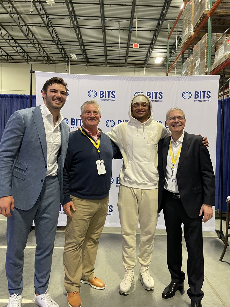 epkoach's tweet photo. So great to see my dear friend Pat Iaconetti (Il Pappa) the @BiTs Open House yesterday. Be bold my friend and do not go quietly anywhere! Oh yeah,  ⁦@JustinFields and ⁦@ColeKmet⁩ were there also! https://t.co/N1AHGTCETi