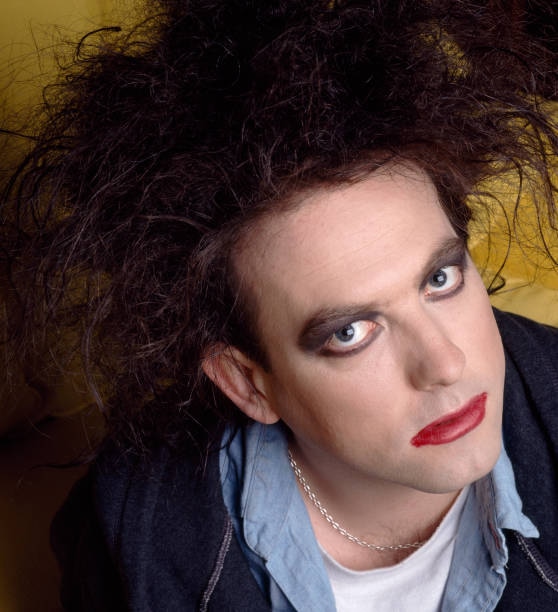 MagicCrystal7's tweet photo. Happy Birthday Robert Smith π
π· Β© JOHN STODDART /GETTY IMAGES
#RobertSmith #Newwave #postpunk #gothicon https://t.co/0FscHBDEFA