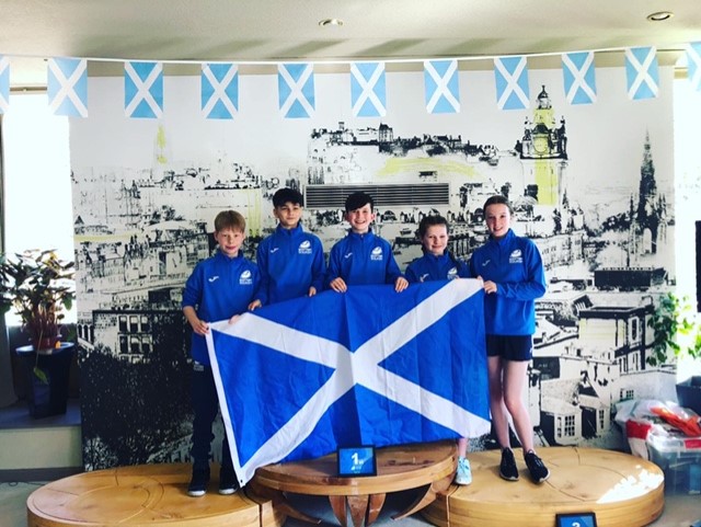 Good luck to our Scotland 5 Nations team who get underway at ESC in Edinburgh today 🤛🏼

U15's 
Murdo Mackenzie
Cailean McAlpine
Zack Paton
Ella Bannister
Felicia Chan
 
U13's
Thomas Myers
Kamran Shamoo
Callum Smith
Phoebe Hamilton
Rebecca Little

Lets go Scotland 💪🏼🏴󠁧󠁢󠁳󠁣󠁴󠁿